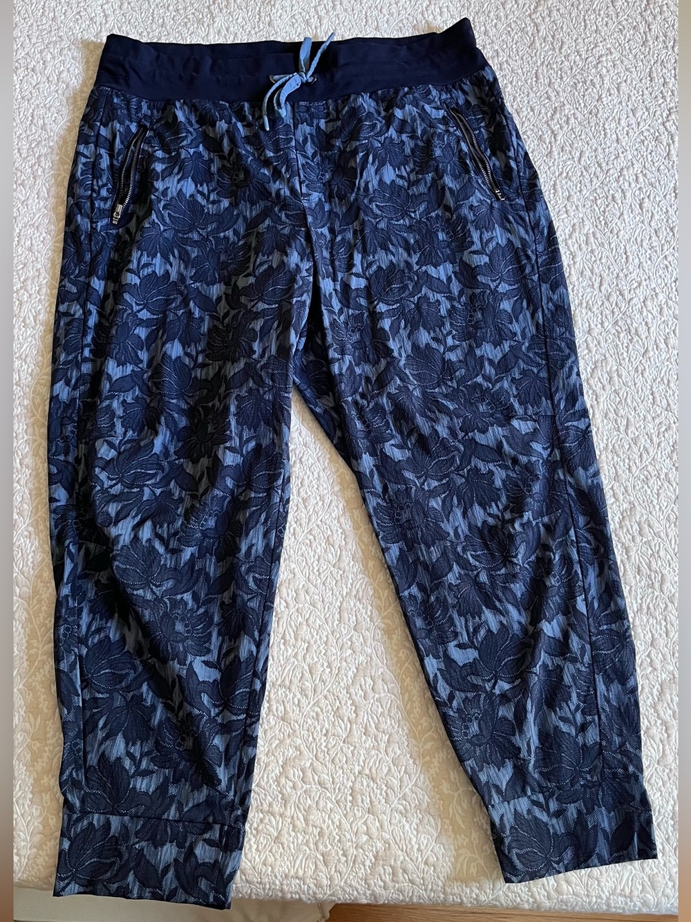 Athleta Trekkie North High Rise Jogger, size 18